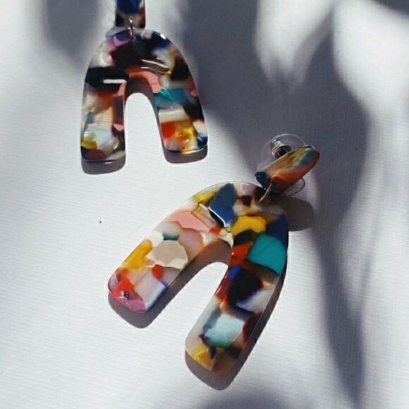 Colorful Acrylic Dangle Shoe Horse Shaped Earrings - Picture 2 of 10